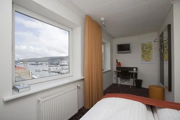 Medium Room with Sea View