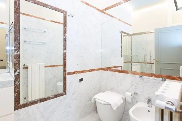 Premium Tek Büyük Yataklı Oda