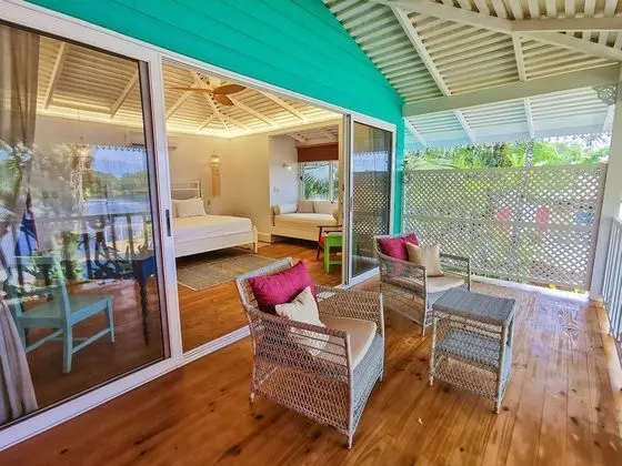Miss Evelyn Balcony Suites