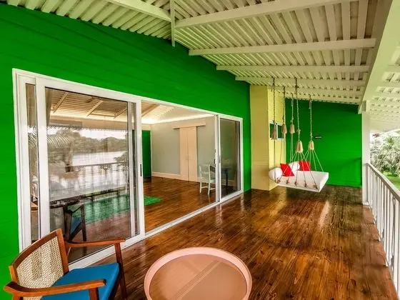 Miss Evelyn Balcony Suites