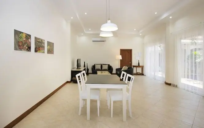 Deluxe 2 bedroom villa with private pool and jacuzzi