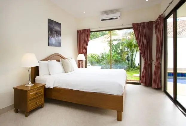 Superior 2 bedroom villa with private pool and jacuzzi