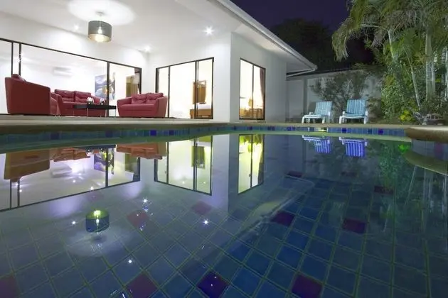 Superior 2 bedroom villa with private pool and jacuzzi