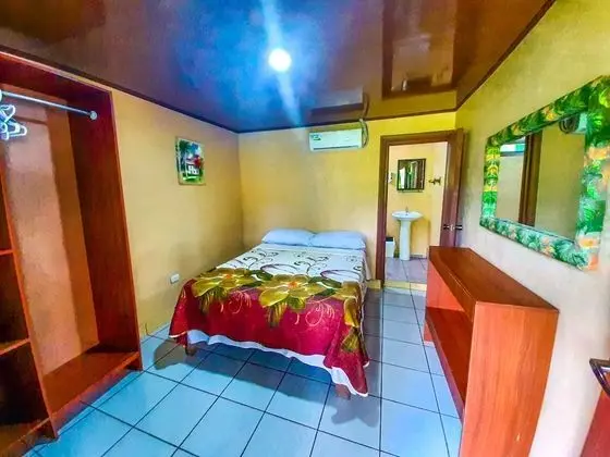 Comfort Tek Büyük Yataklı Oda, 1 Çift Kişilik Yatak, Veranda (With AC)