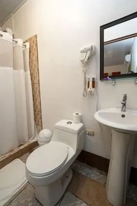 Üç Kişilik Oda, Birden Çok Yatak, Bahçe Manzaralı (With AC)