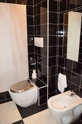 Comfort Üç Kişilik Oda, Birden Çok Yatak, Sigara İçilmez, Kısmi Deniz Manzaralı