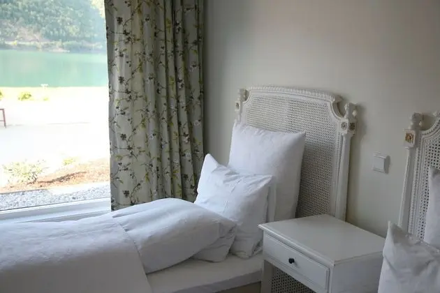 İki Ayrı Yataklı Oda, 2 Tek Kişilik Yatak, Deniz Manzaralı