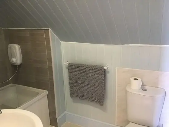Üç Kişilik Oda