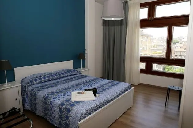 Basic Tek Büyük Yataklı Oda, Ortak Banyo