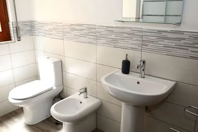 Basic Tek Büyük Yataklı Oda, Ortak Banyo