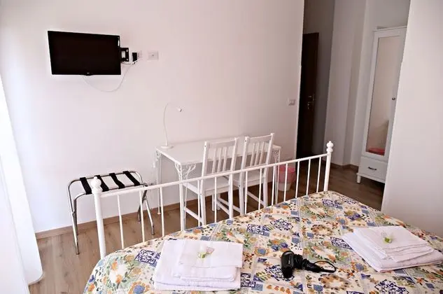 Comfort Tek Büyük Yataklı Oda