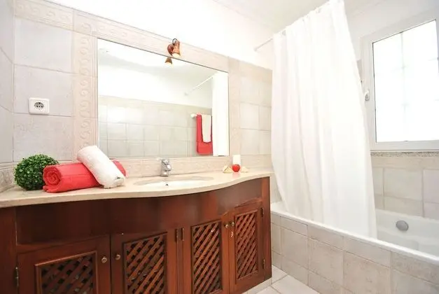 Villa, 4 Yatak Odası, Kişiye Özel Havuzlu