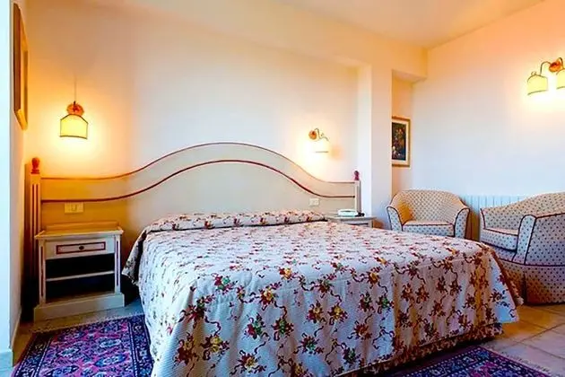 Classic Tek Büyük veya İki Ayrı Yataklı Oda