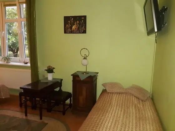 Üç Kişilik Oda, Ortak Banyo