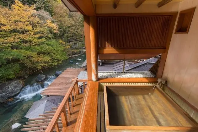 Traditional Oda, Nehir Manzaralı (Japanese Style, Open Air Bath)