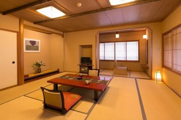 Traditional Oda, Nehir Manzaralı (Japanese Style, Open Air Bath)