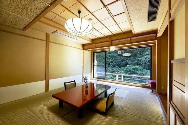 Traditional Oda, Nehir Manzaralı ( Japanese Style, Open Air Bath)
