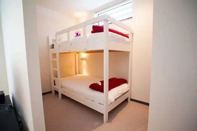 Sıra Ev, 4 Yatak Odası (with bunks)