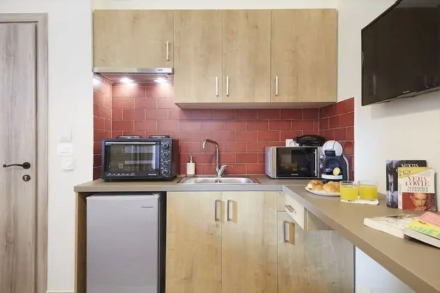 Stüdyo (3 adults, 1st floor)