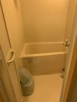 Tek Kişilik Oda, Sigara İçilebilir
