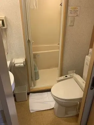 Tek Kişilik Oda, Sigara İçilmez