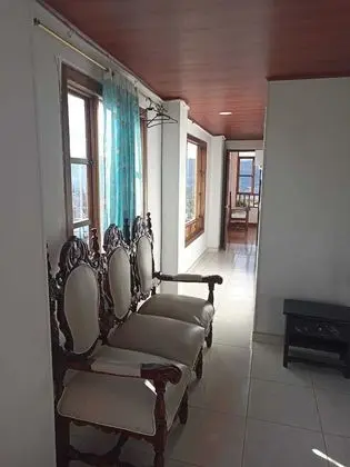 Basic Oda, Şehir Manzaralı