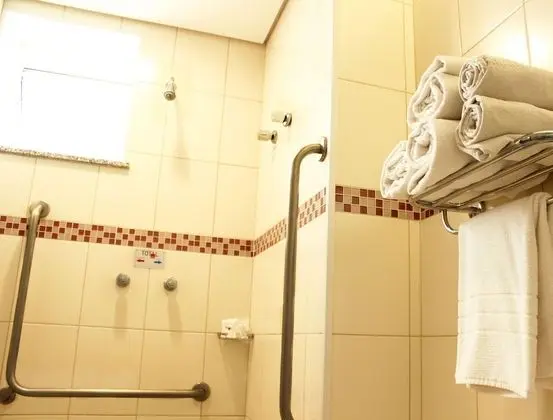 Apartamento Adaptado (2 camas de solteiro)