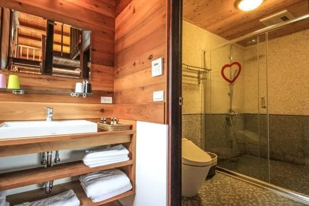 Standard Dört Kişilik Oda, Sigara İçilmez