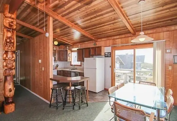 Ev, Birden Çok Yatak (Totem House)