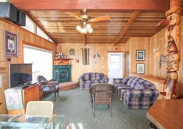 Ev, Birden Çok Yatak (Totem House)