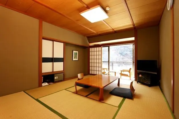 Traditional Oda (Japanese Style for 4 Guests)