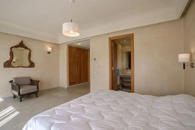 Luxury Villa (4 Suites Luxe)