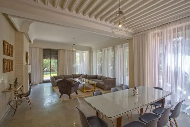 Luxury Villa (4 Suites Luxe)