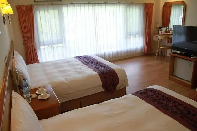 Dört Kişilik Oda, 2 Çift Kişilik Yatak, Dağ Manzaralı, Havuz Kenarı