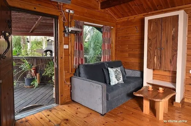 Kulübe, 1 Büyük (Queen) Boy Yatak ve Çekyat, Göl Manzaralı