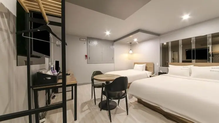 Double Twin Room