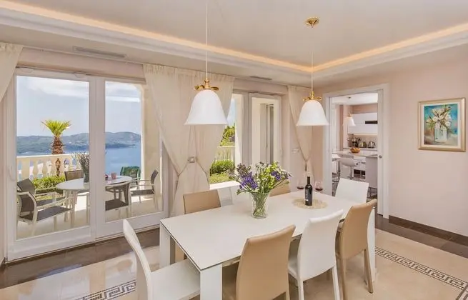 Deluxe Villa