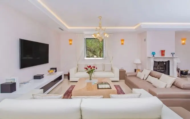 Deluxe Villa