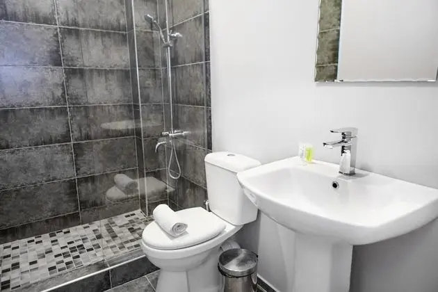 Comfort Tek Büyük Yataklı Oda