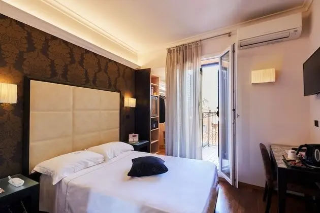 French Bed con vista