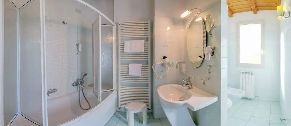 Standard Büyük Yataklı Tek Kişilik Oda, Ek Bina