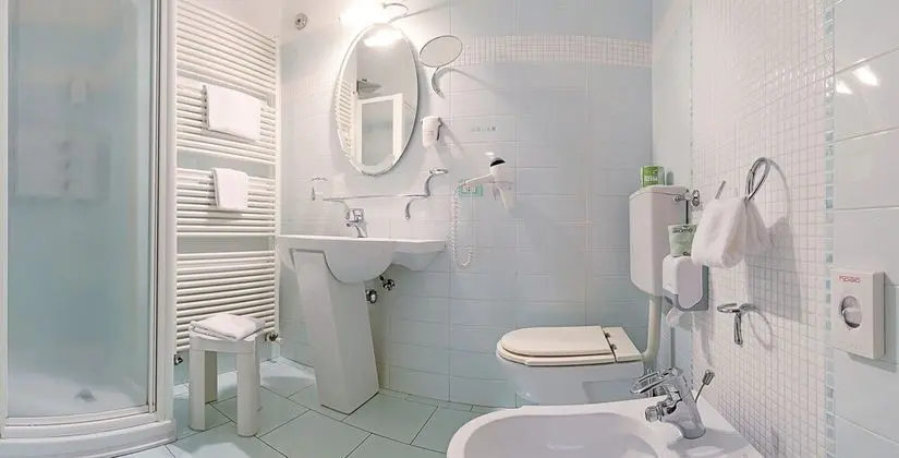 Standard Tek Büyük veya İki Ayrı Yataklı Oda, Ek Bina