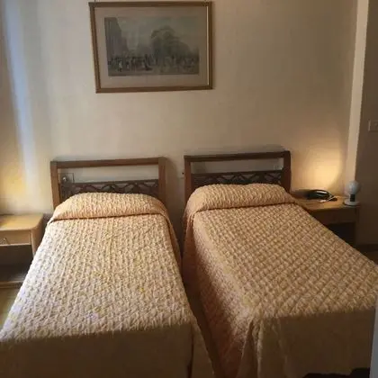 Tek Büyük veya İki Ayrı Yataklı Oda