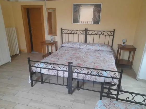 Tek Büyük veya İki Ayrı Yataklı Oda