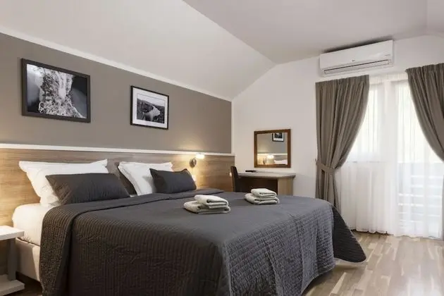 Superior Üç Kişilik Oda (Villa Dora)