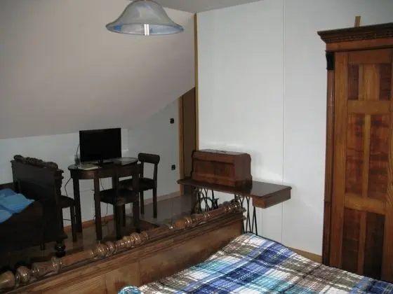 Traditional Üç Kişilik Oda