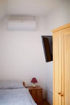 Tek Büyük Yataklı Oda