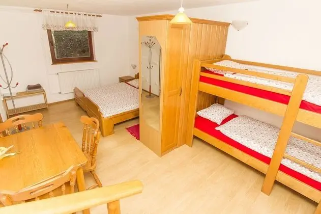 Dört Kişilik Oda (1)