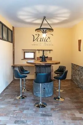 Apart Daire, 1 Büyük (Queen) Boy Yatak ve Çekyat