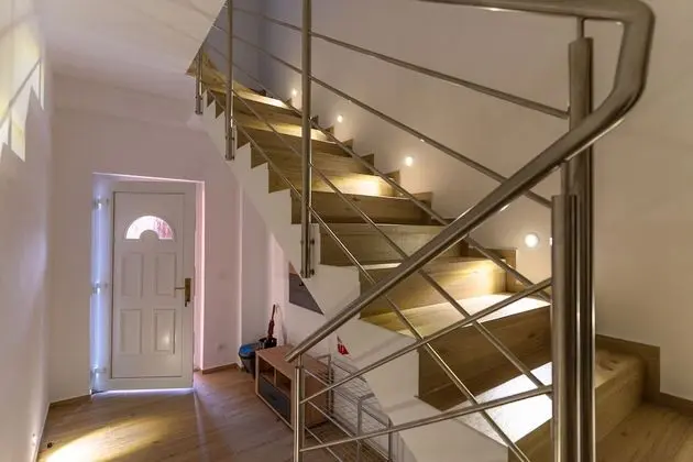 Apart Daire, 1 Büyük (Queen) Boy Yatak ve Çekyat